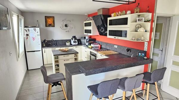 Vente                                                      Maison
                        
                     8 pièces                      147 m2                     à Cagny