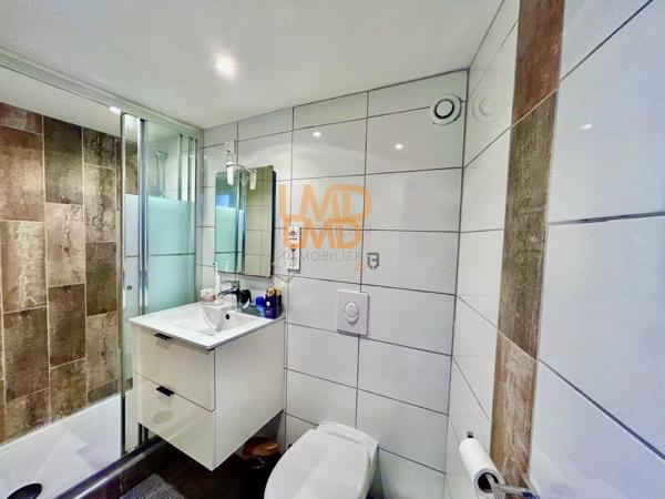 Maison DE Village, Traversante, Calme, Lumineux