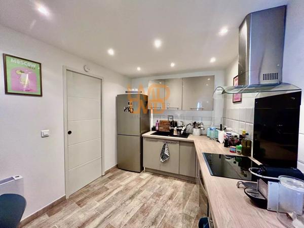 Maison DE Village, Traversante, Calme, Lumineux