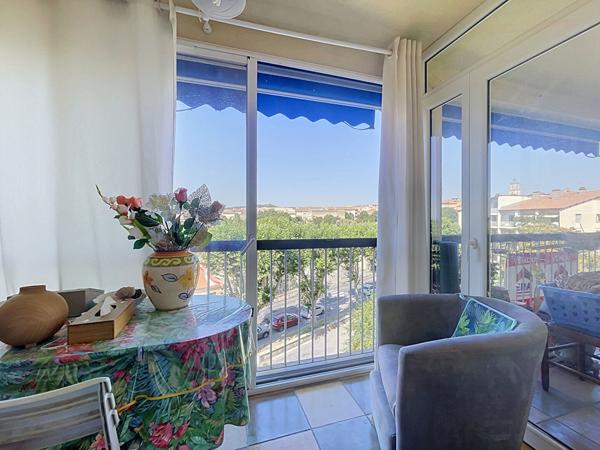 Appartement Manosque, 3 pièces 74.10 m2, avec balcon, loggia et place de parking privative