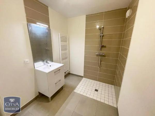 Appartement à louer 3 pièces 61.99m²