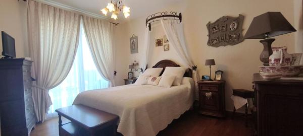 Exclusivité ! Côtes d'Armor 22130 SAINT-LORMEL. Véritable plain-pied, 3 chambres, bureau, garage, terrain