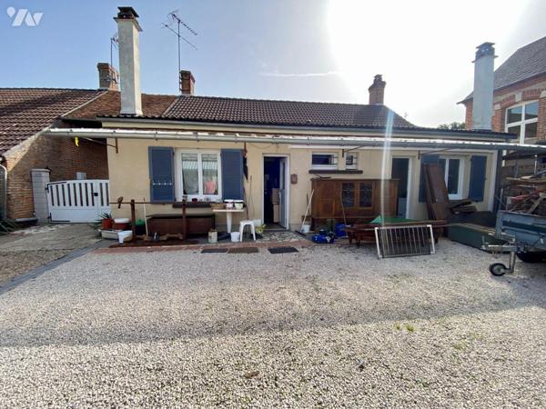 Maison de centre-bourg à SAINT VIATRE (41210), d'une superficie habitable d'environ 116 m² avec...