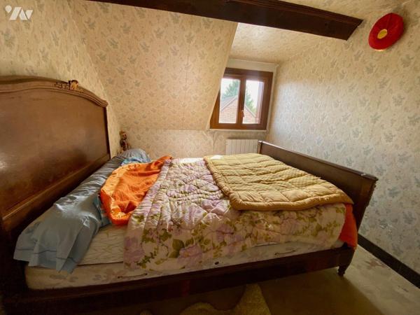 Maison de centre-bourg à SAINT VIATRE (41210), d'une superficie habitable d'environ 116 m² avec...