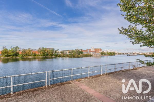 Maison à vendre 6 pièces 109,65 m² Choisy-le-Roi