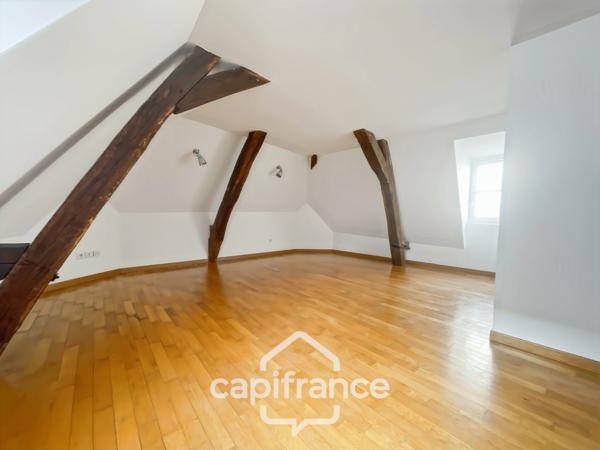 Dijon Hyper centre- rue Cazotte