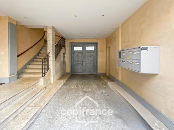 Dijon Hyper centre- rue Cazotte