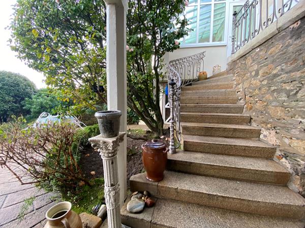 A VENDRE NANTES/ZOLA MAISON DE CARACTERE AVEC GARAGE