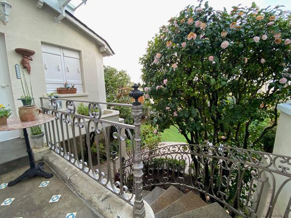 A VENDRE NANTES/ZOLA MAISON DE CARACTERE AVEC GARAGE