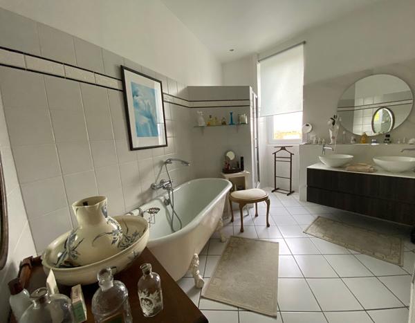 A VENDRE NANTES/ZOLA MAISON DE CARACTERE AVEC GARAGE