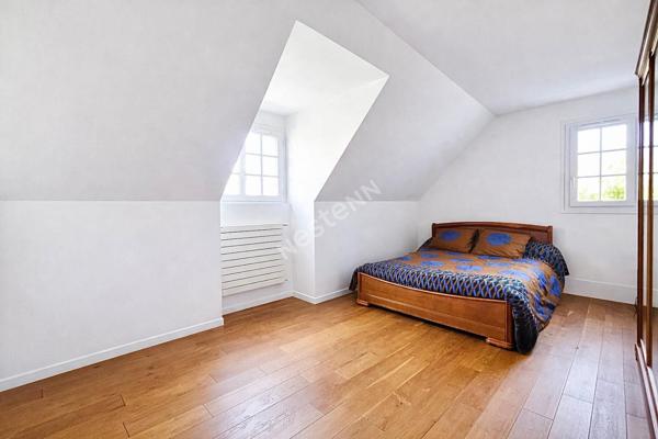 CHAUMONTEL maison familiale 5 chambres sous sol total