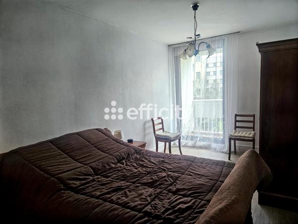 Appartement
         3 pièces
        - 70 m² 194 900 € *