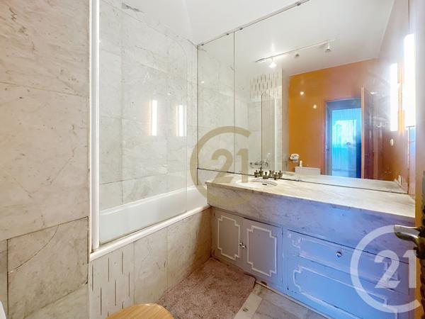 Appartement F4 à vendre  4 pièces - 128,69 m2 LE CHESNAY - 78