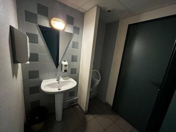 BUREAUX à LOUER de 251 m²