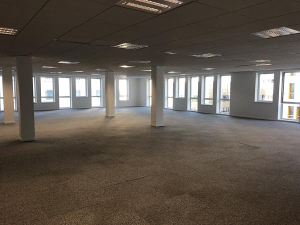 Bureaux récents à louer dans immeuble de standing - La Joliette - 13002 Marseille