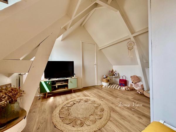 RARE À LA VENTE – EXCLUSIVITÉ – LES GOBELINS – VUE DÉGAGÉE – Maison de ville 3/4 chambres – JARDIN