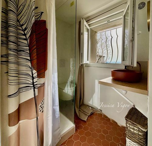 RARE À LA VENTE – EXCLUSIVITÉ – LES GOBELINS – VUE DÉGAGÉE – Maison de ville 3/4 chambres – JARDIN