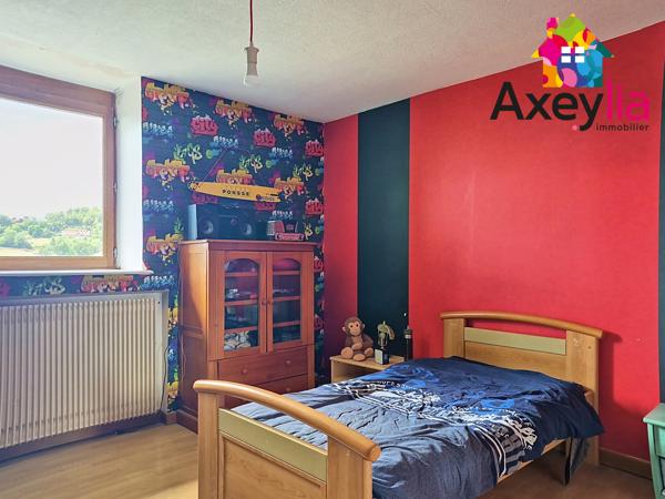 À VENDRE - THIZY-LES-BOURGS - MAISON DE VILLAGE 4 CHAMBRES AVEC TERRAIN
