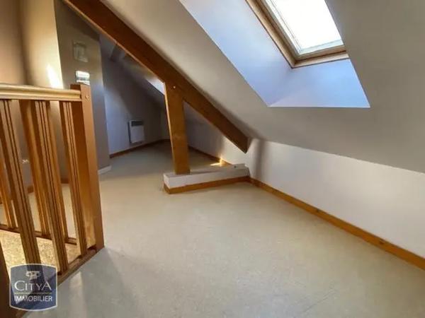 Appartement à louer 4 pièces 62.27m²