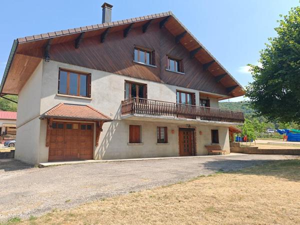 Maison Valzin En Petite Montagne 10 pièce(s) 220 m2