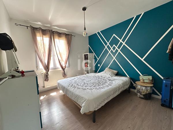 MAISON D'HABITATION DE 85m² sur 1178m² de jardin