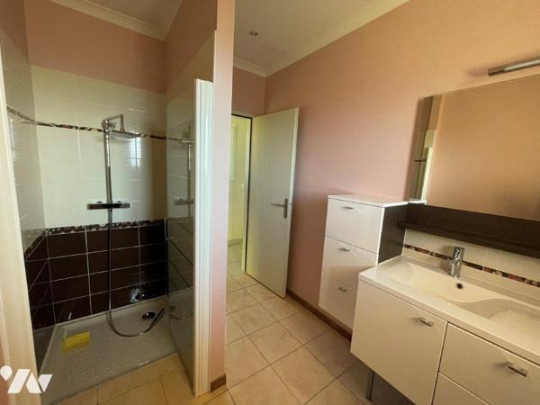 MIELAN  (32) à 5min Belle villa sur sous-sol intégral, offrant une magnifique vue Pyrénées.