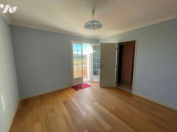 MIELAN  (32) à 5min Belle villa sur sous-sol intégral, offrant une magnifique vue Pyrénées.