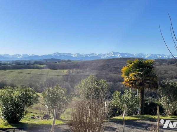 MIELAN  (32) à 5min Belle villa sur sous-sol intégral, offrant une magnifique vue Pyrénées.