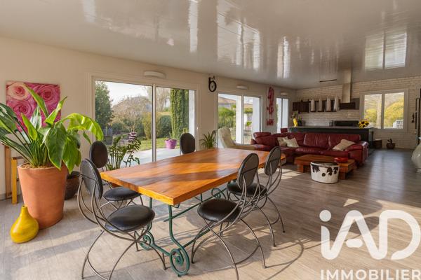 Maison à vendre 9 pièces 222 m² Saint-Jean-sur-Moivre