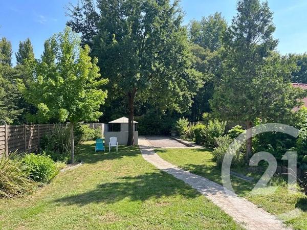 Maison à vendre  4 pièces - 94,28 m 2   CHAUMES EN RETZ  - 44
