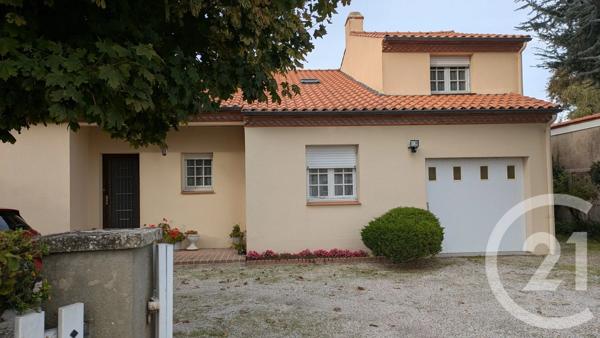 Maison à vendre  4 pièces - 94,28 m 2   CHAUMES EN RETZ  - 44