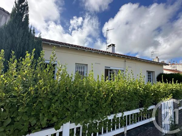 Maison à vendre  4 pièces - 94,28 m 2   CHAUMES EN RETZ  - 44
