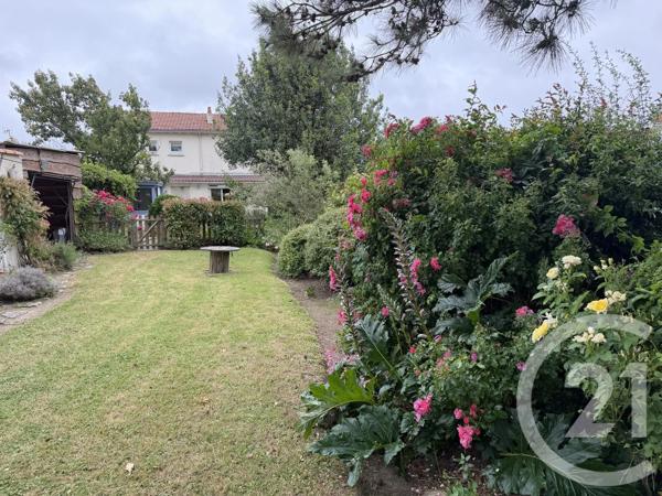 Maison à vendre  4 pièces - 94,28 m 2   CHAUMES EN RETZ  - 44