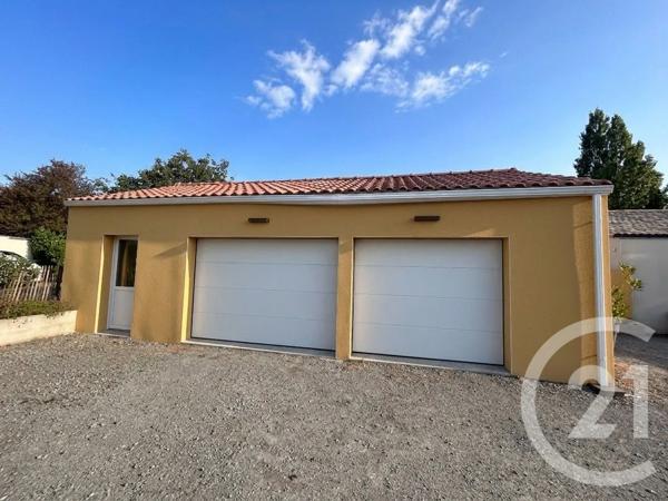 Maison à vendre  4 pièces - 94,28 m 2   CHAUMES EN RETZ  - 44