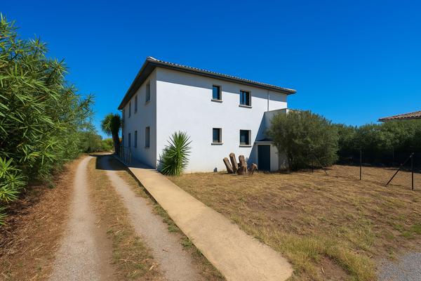 Location : appartement T2 (38 m²) à LUCCIANA