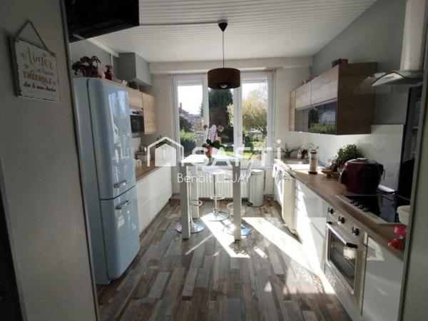 Maison de ville 3ch,jardin et garage 2v