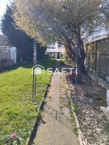 Maison de ville 3ch,jardin et garage 2v