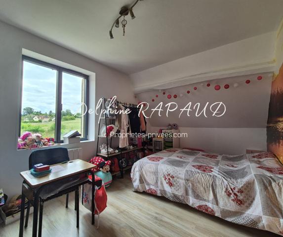 Longère rénovée avec goût , volumes généreux, dépendances, calme