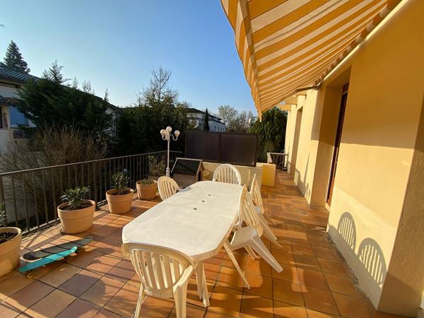 Maison familiale quartier Saint Exupéry  9 pièces ,environ 210 m2 avec terrasse, garage, cave et jardin..