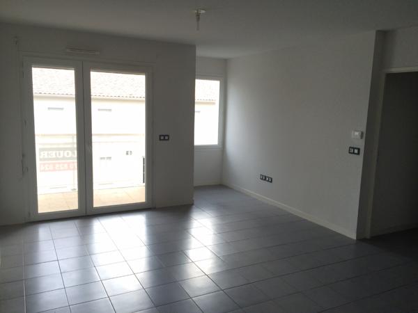 A louer T3 59.85 m2 Montussan centre