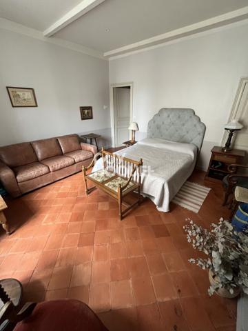 APPARTEMENT À VENDRE DE 7 PIÈCES DE 214,05 M²