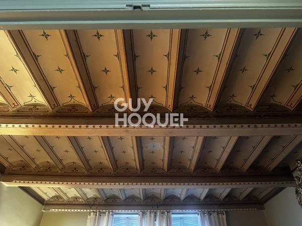 APPARTEMENT À VENDRE DE 7 PIÈCES DE 214,05 M²