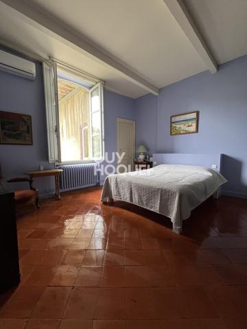 APPARTEMENT À VENDRE DE 7 PIÈCES DE 214,05 M²