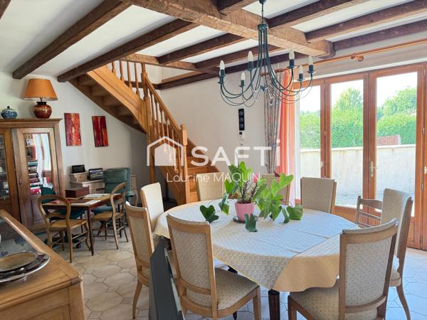 Élégante maison – Charme, volumes et verdure à Bruyères-et-Montbérault