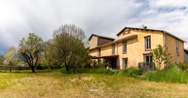 LE BRUSQUET  MAISON 160 M² HABITABLE + ANCIEN MOULIN 350 M² À RÉNOVER  TERRAIN 2237 M²  GARAGE  468 000 