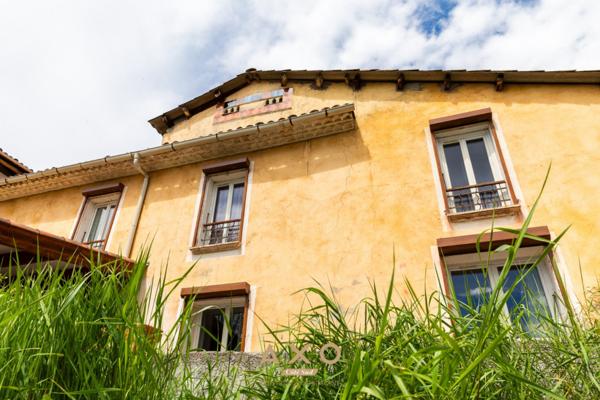 LE BRUSQUET  MAISON 160 M² HABITABLE + ANCIEN MOULIN 350 M² À RÉNOVER  TERRAIN 2237 M²  GARAGE  468 000 