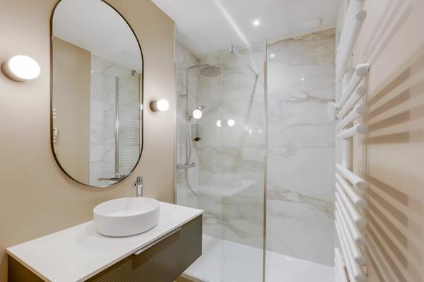 Lyon 2 - Jacobins - Appartement rénové de 94,17 m² - Balcon - 2 Chambres