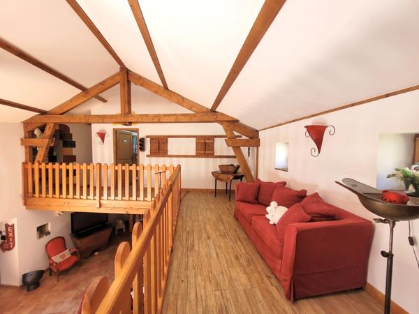 En exclusivité, à 8min de Riom et 20min de l'entrée de Clermont-Ferrand