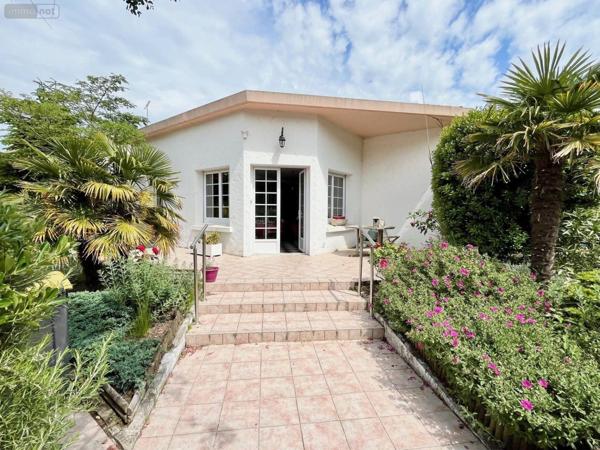 Maison individuelle à vendre à Saint-Jean-de-Monts en Vendée (85160), ref : 998/M/2363-85092