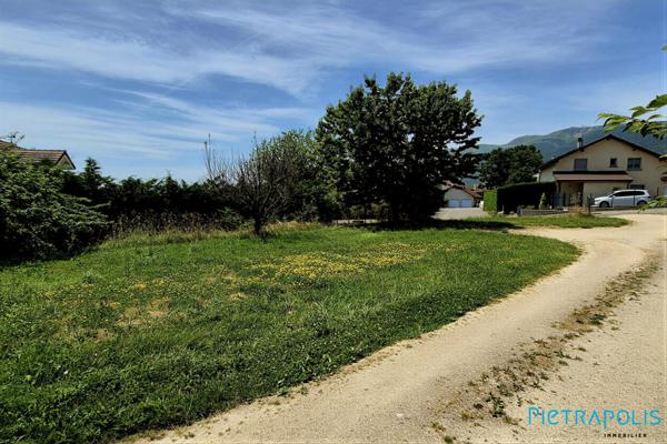 Terrain constructible 560 m²